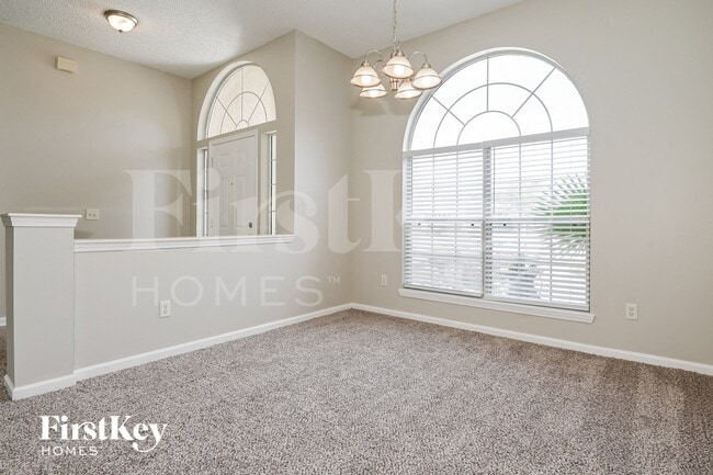 Photo - 2352 Longmont Dr