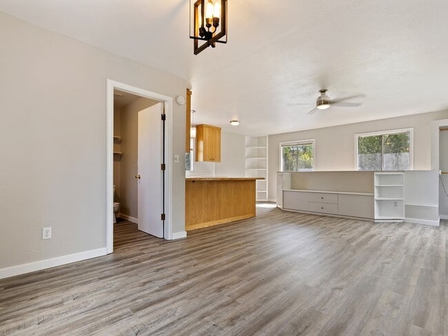 Building Photo - McKinley Unit Studio