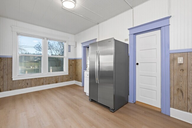 Dining Room - 5708 7th Ave S