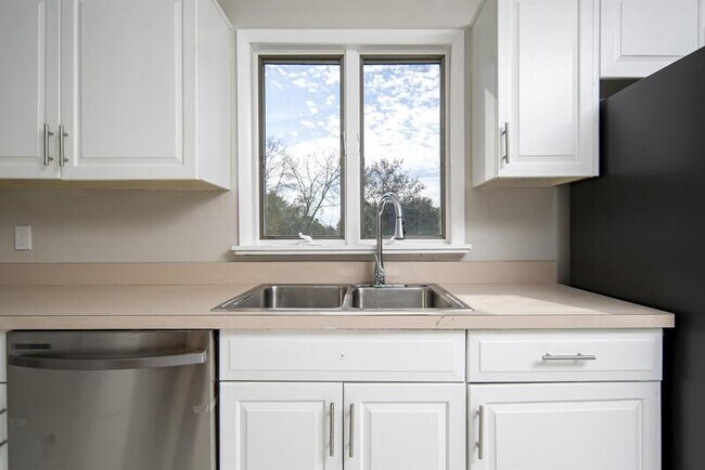 Photo - 29 Lark St House