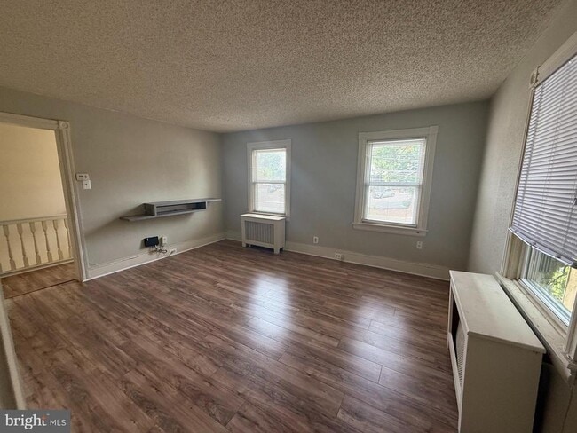 Photo - 388 W Lancaster Ave