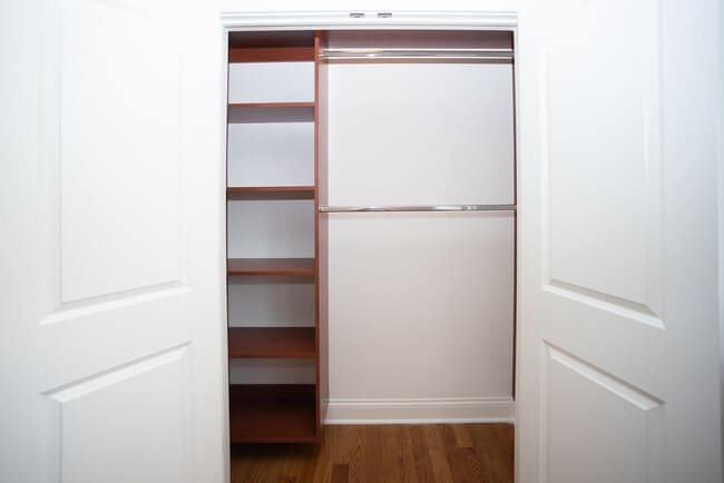 Photo - 2902-2910 W Belmont