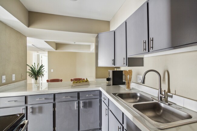 Kitchen Ascend Moore Ok - Ascend Apartments