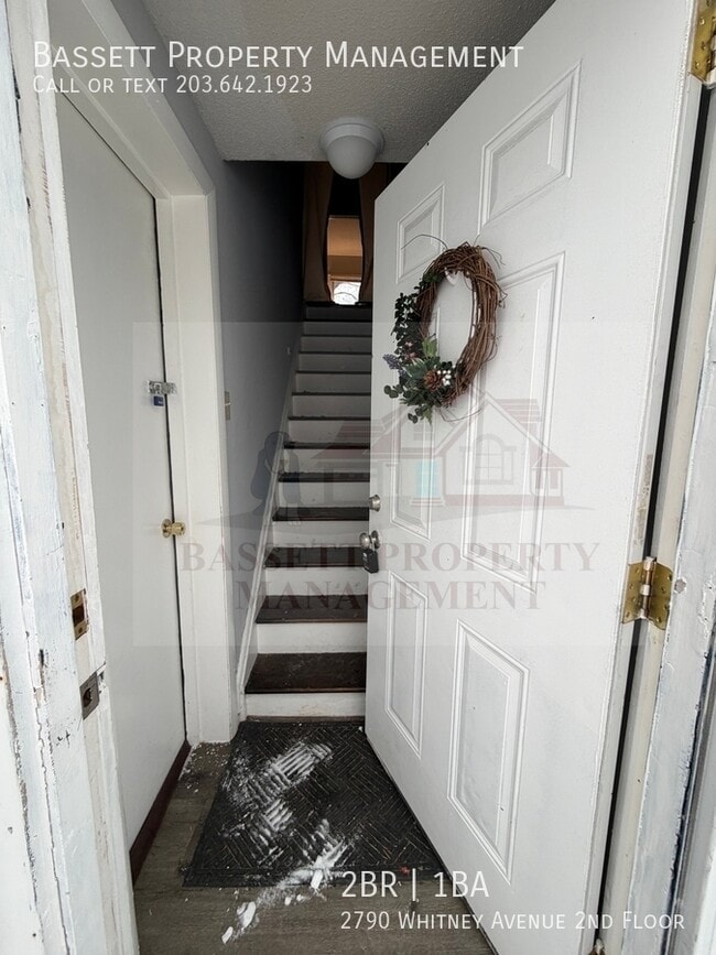 Photo - 2790 Whitney Ave