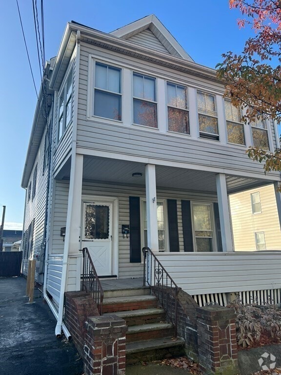 Building Photo - 24 Parlin St Rental