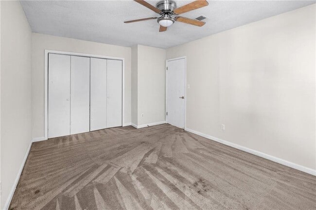 Photo - 990 Chapman Ln