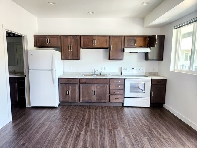 12th Street Apartments