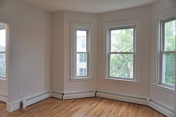 Pictures are representative samples of the advertised unit. In some cases, the actual units you tour - 10 Ivaloo St