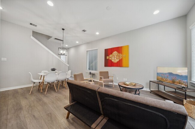 Photo - 8470 Berry Green Ln