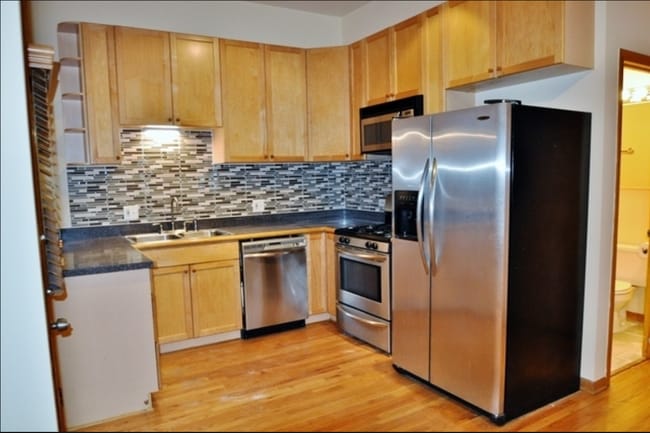 Photo - 6412 S Woodlawn Ave Unit 1NE