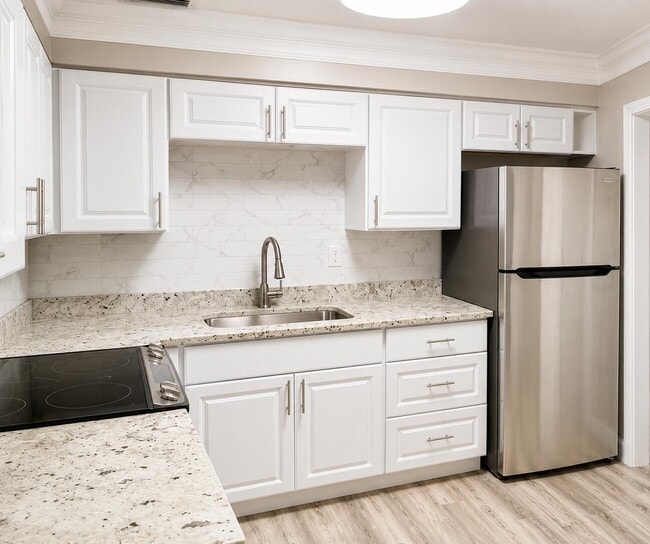 Photo - 1723 NE Miami Gardens Dr Unit 237