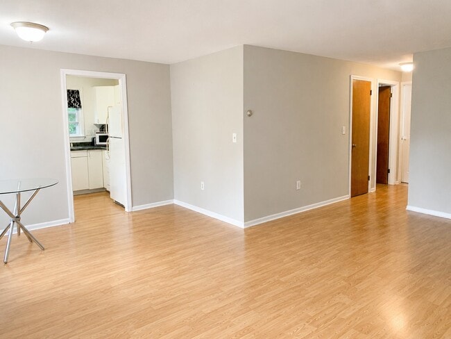 15 Grandview Dr