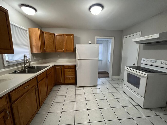 Photo - 2 bedroom home with garage available in Rockford