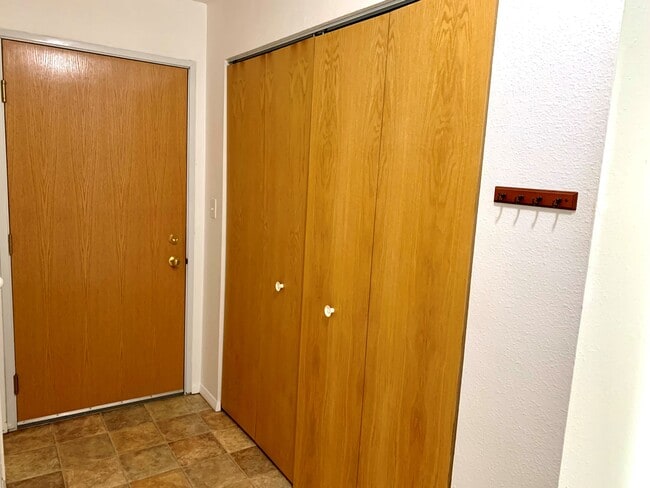 Puerta de entrada - 2055 Blairs Ferry Rd NE