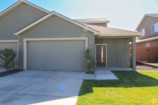 Building Photo - 3 Bed/2.5 Bath Townhouse in Kennewick