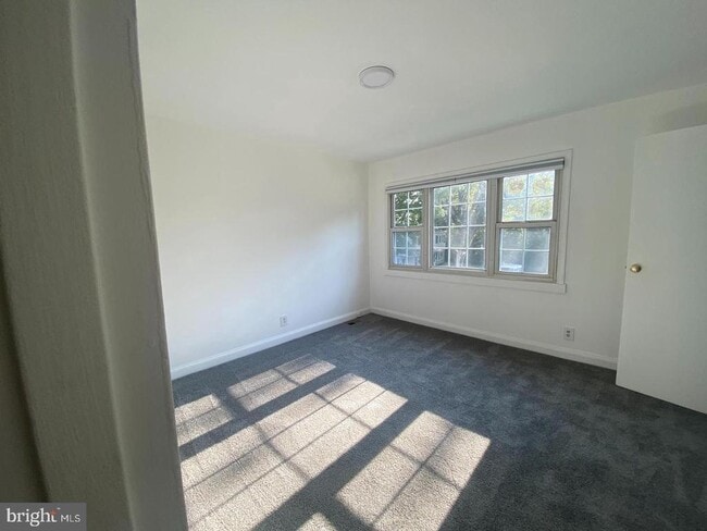 Photo - 22 S Monroe Rd