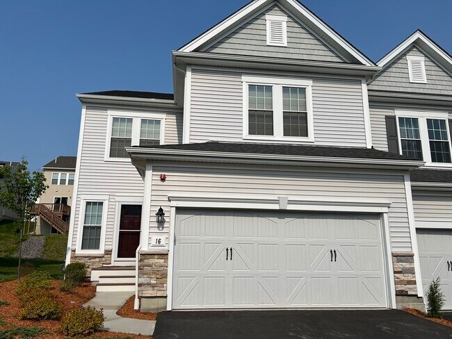 Building Photo - 16 Poplar Ln