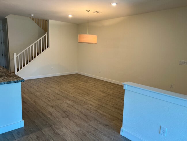 Photo - 3855 S McQueen Rd