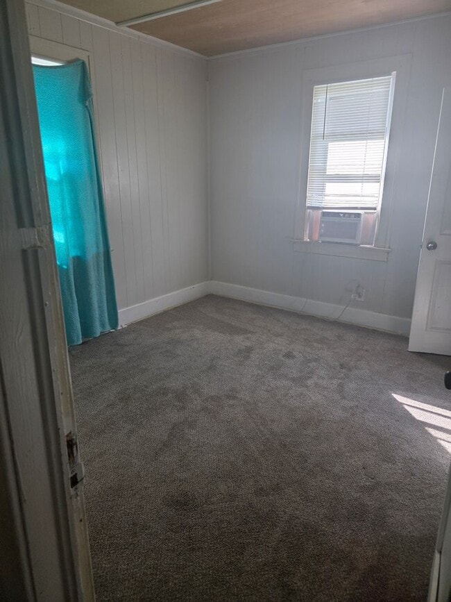 Photo - 2419 State St Unidad A