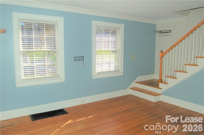 Photo - 612 Woodruff Pl