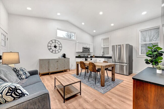 Photo - 426 S Washington St Unit SI ID1520922P