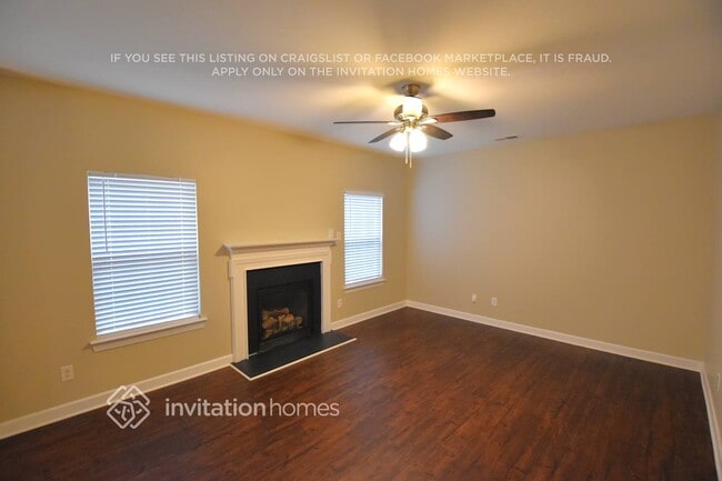 Photo - 466 Pier Point Ct NW