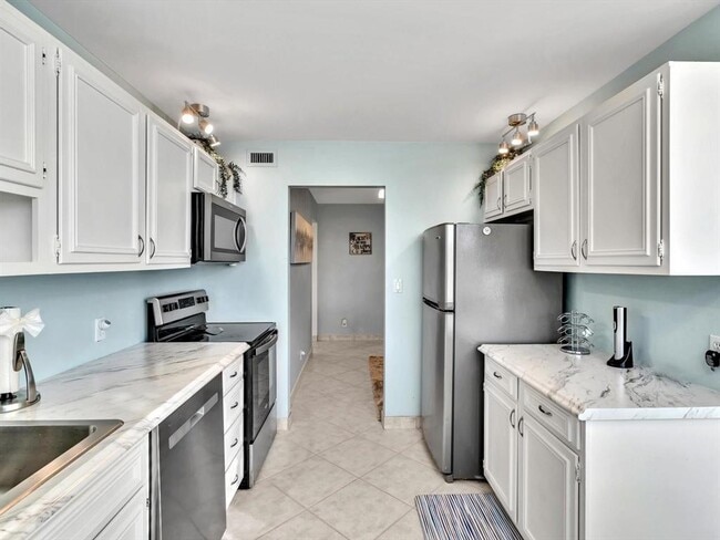 Photo - 5200 N Ocean Blvd Unit 203b