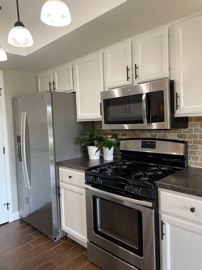 Galley Kitchen (All New Appliances) (1st floor) - 16414 Brementowne Rd