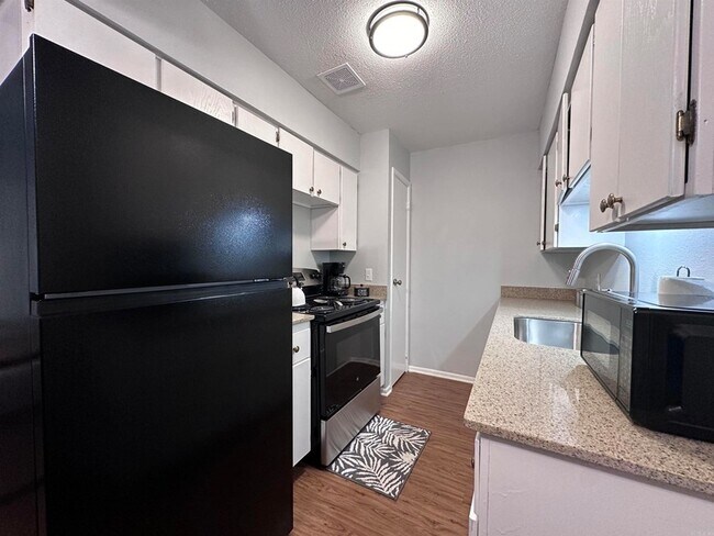 Photo - 3802 Pine St