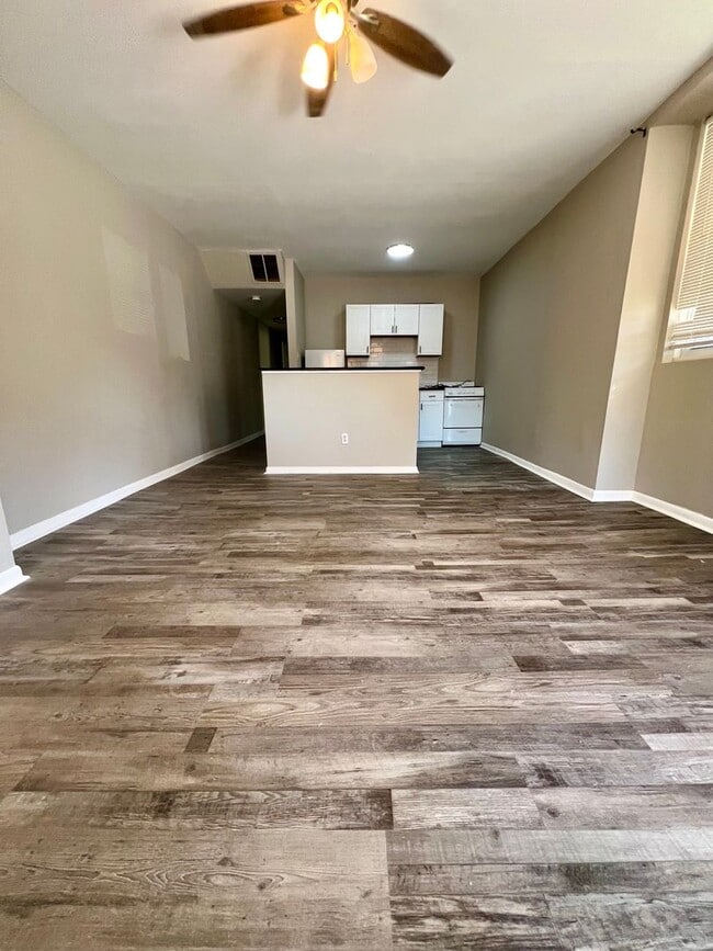 Photo - 2419 S 62nd St Unidad 1