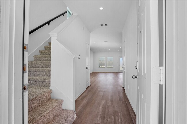 Photo - 24311 Saddlestone Green Dr