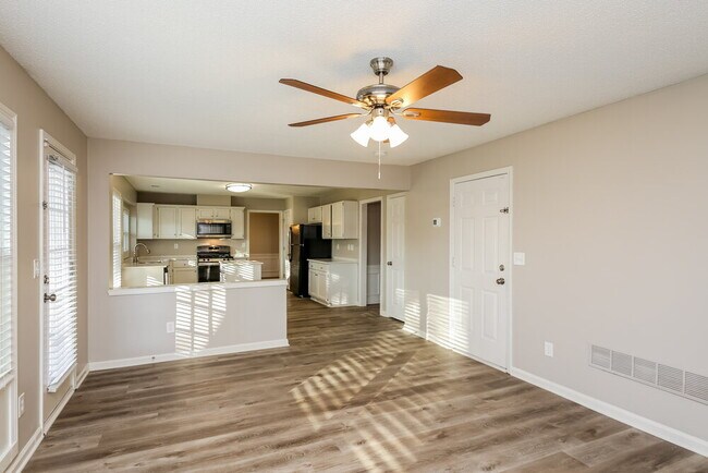 Photo - 4150 Ancroft Cir