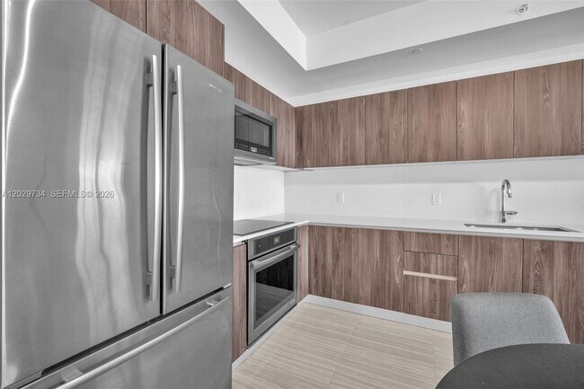 Photo - 2960 NE 207th St Unidad 1102