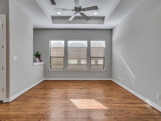 Photo - 3802 Center St