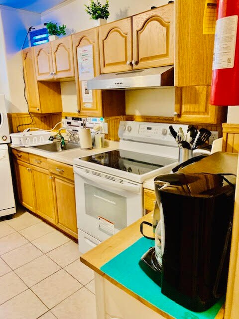 Photo - 17 Buswell St Unit B