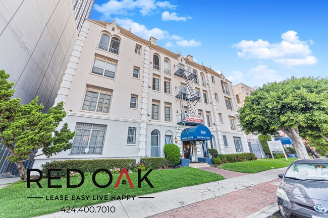 665 1/3 S Cochran Ave-105 - 665 1/3 S Cochran Ave-105 Condo Unit 105