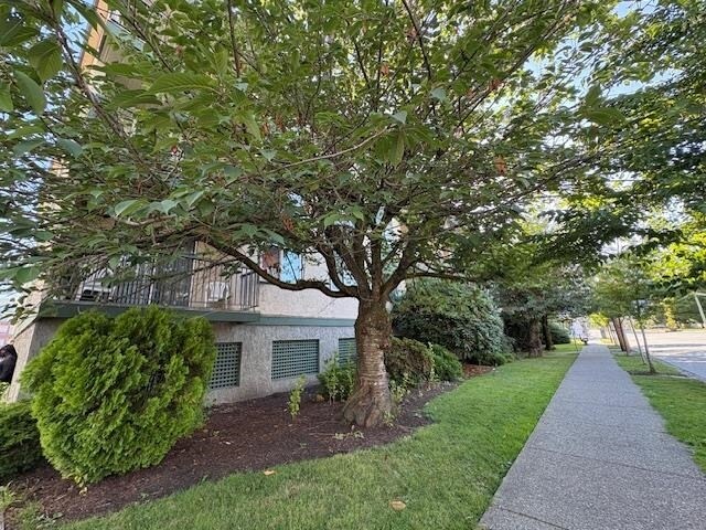 Photo - 45744-45744 Spadina Ave