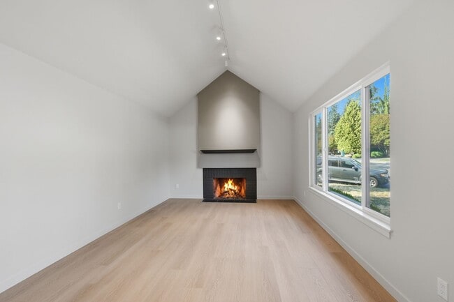 Photo - 13905 121st Ave NE