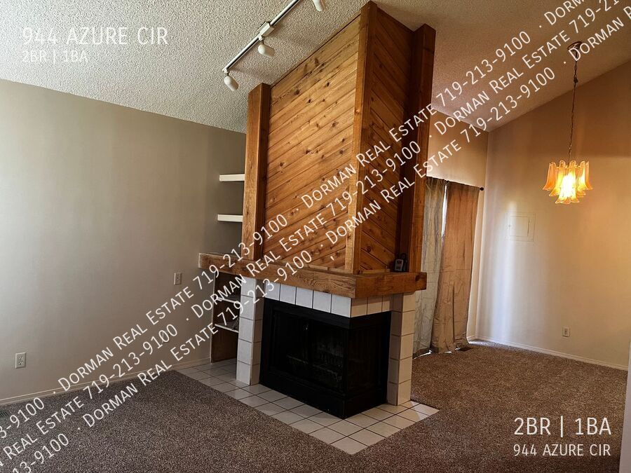 Photo - 944 AZURE CIR-