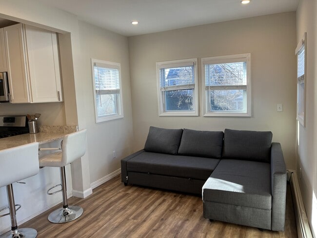 Photo - 14 Bennett Pl