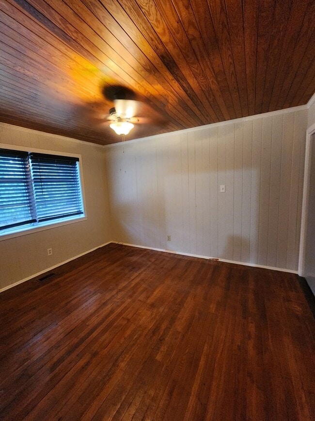 Photo - Spacious 3-Bedroom Brick Home with Firepla...
