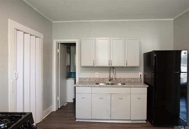 Photo - 617 UAMS Blvd