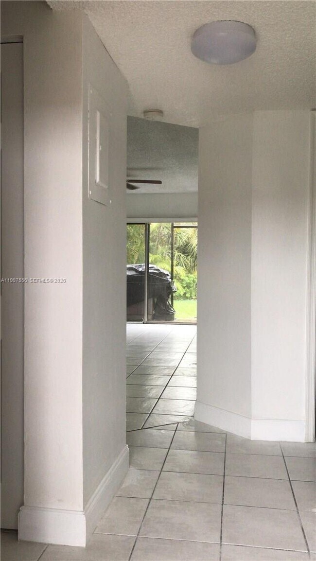 Photo - 10165 Twin Lakes Dr Unit 23-F