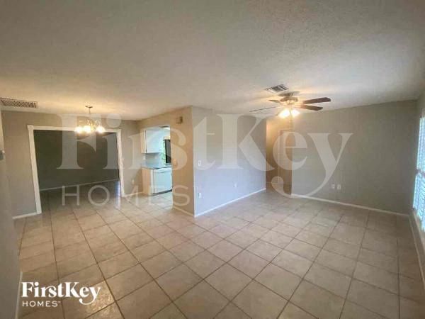 Photo - 798 Chevy Chase St NW