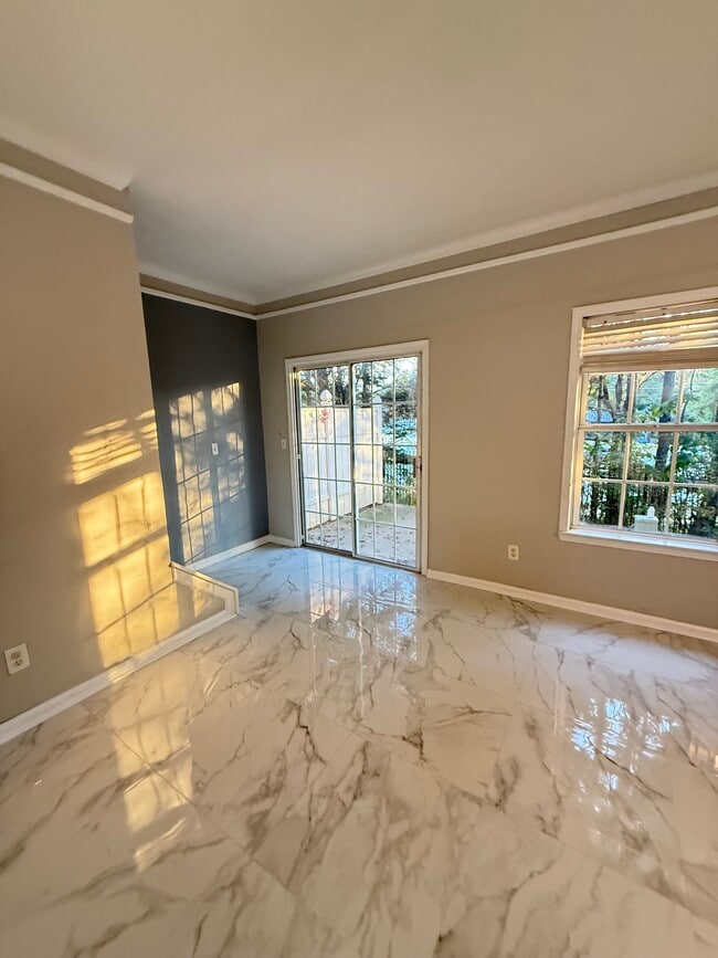 Photo - 323 Parc River Blvd