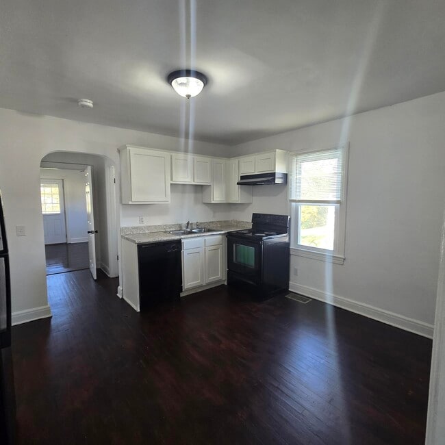 Photo - 168 Myrtle Ave