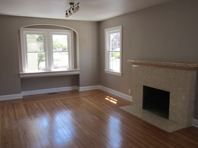 Photo - Updated 2 Bedroom 2.5 Bath in Pleasant Ridge Inc. Finished Basement with Bonus Room