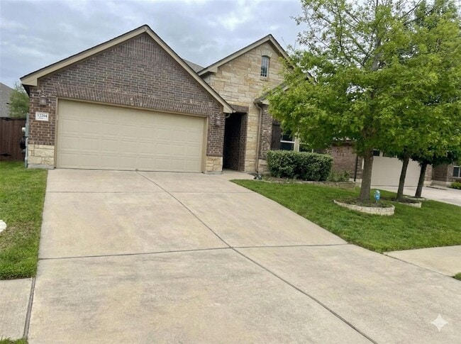 Building Photo - 13704 Camp Comfort Ln