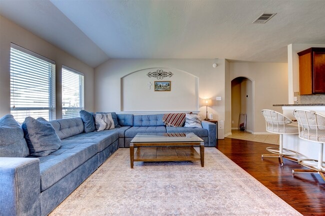 Building Photo - 4934 Bonny Loch Ln