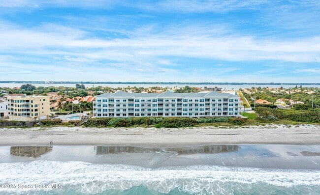 Building Photo - 3037 S Hwy A1A Unit 2c